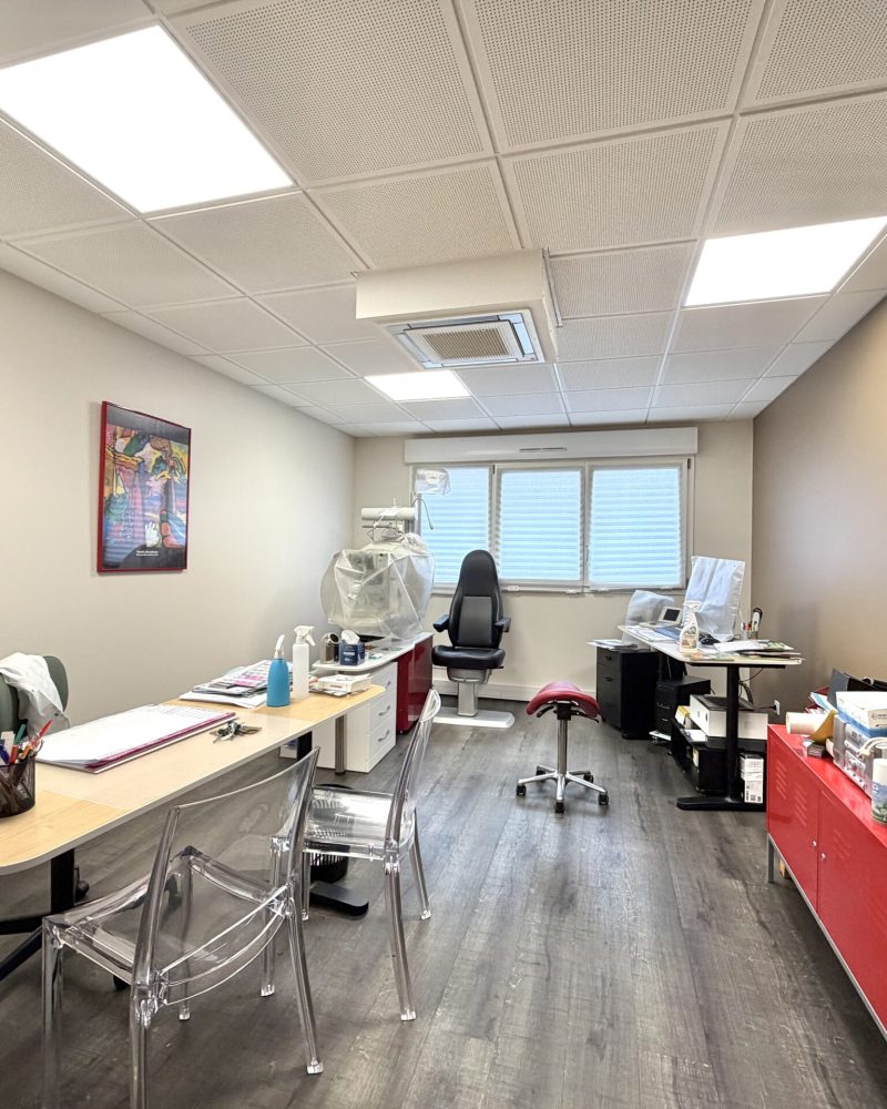 bureau 2
