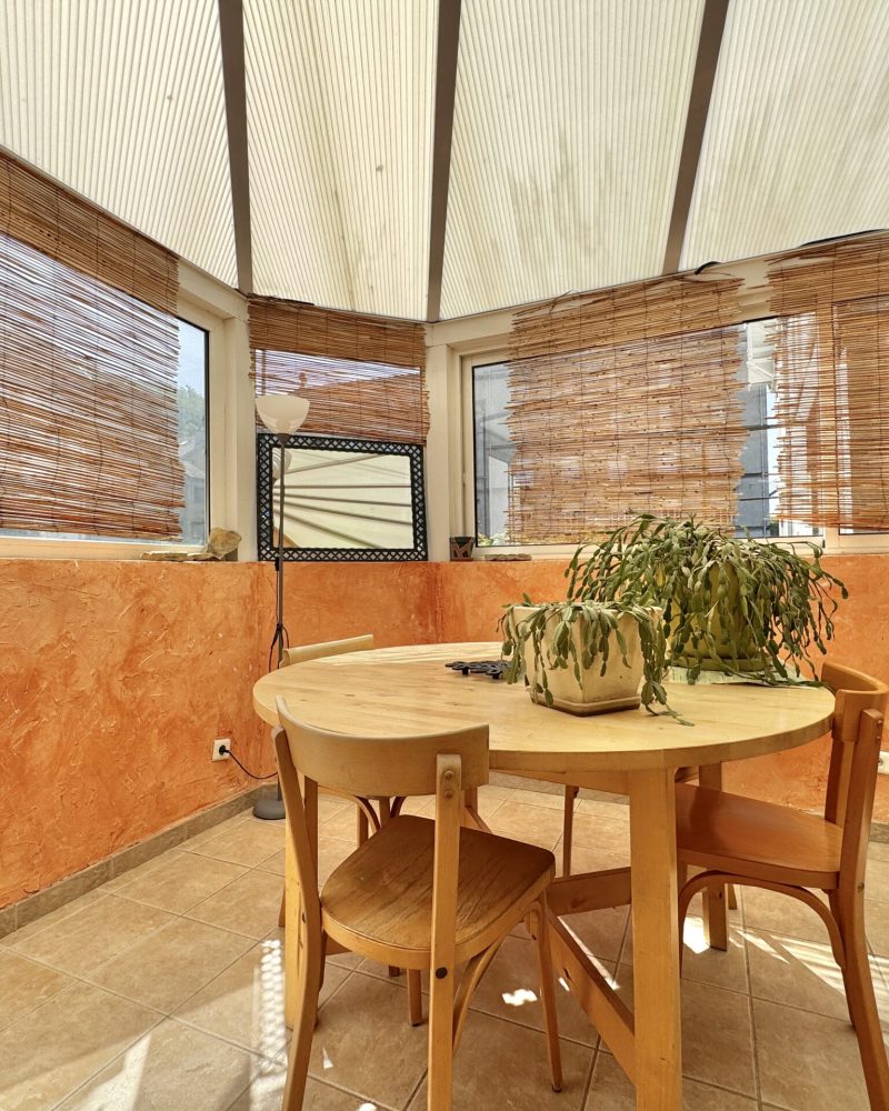 veranda