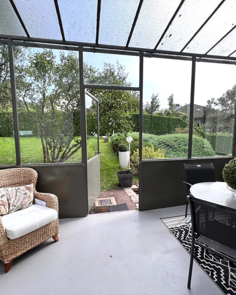 veranda